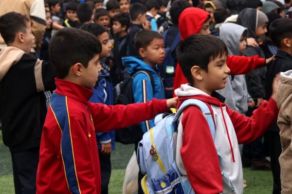 صبحگاه دانش در دبستان خیراندیشان گرگان