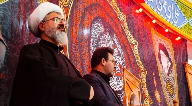 مسئولین کاشمر در کنار مردم عزادار حسینیه حیدری