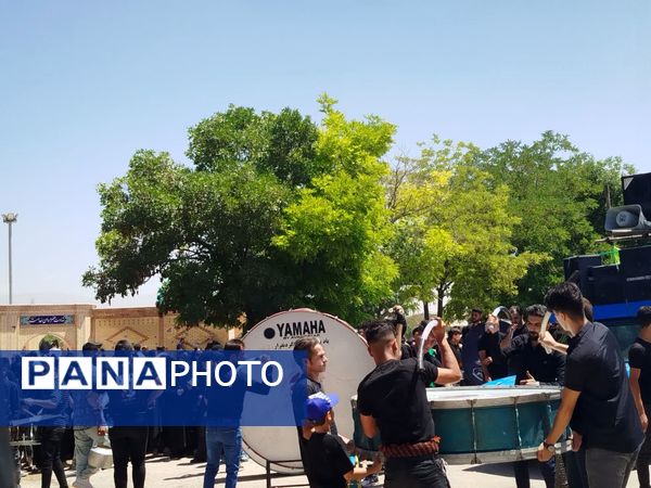 دسته عزاداری ظهر عاشورا در فاروج 