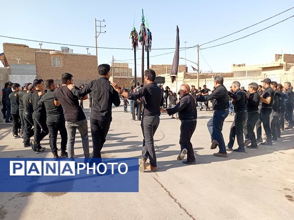 آیین سنتی"حسن - حسین"در روز اربعین حسینی در خلیل آباد