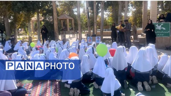 برگزاری جشن گرامیداشت هفته ملی و روز جهانی کودک در خاتم