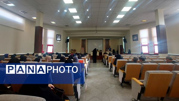 جلسه تبیین برنامه های عملیاتی حوزه معاونت ابتدایی ناحیه 6