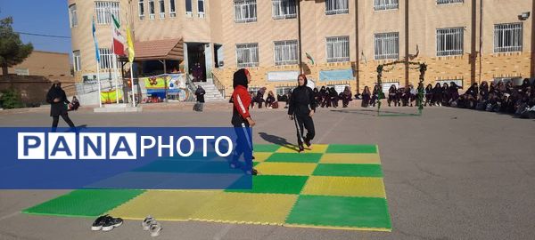 المپیاد ورزشی دبیرستان شاهد نسیم سبحان یزد؛ روزی پر از شور، رقابت و دوستی
