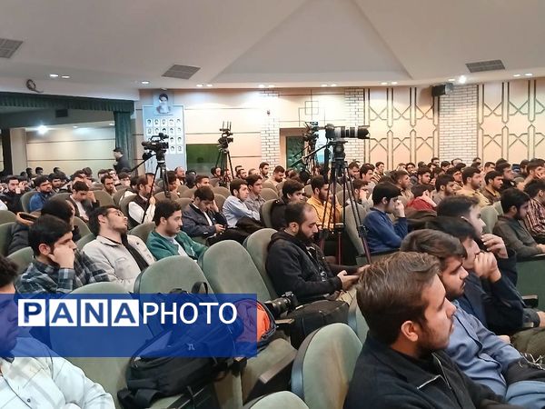 دانشگاه امام صادق(ع) میزبان شهردار تهران در آیین روز دانشجو