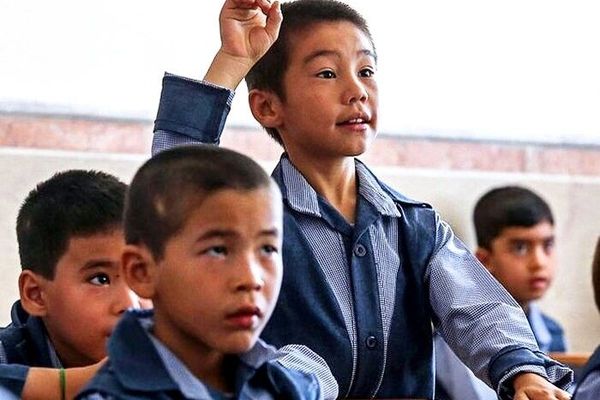 وقتی نیمکت‌ها در نظرآباد مرزها را از میان برمی‌دارند