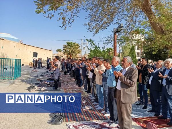 برپایی نماز عید سعید فطر در پارک شهدای کوچه بیوک