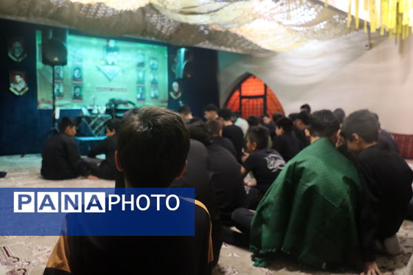 قرائت دعای زیارت عاشورا در پایگاه بسیج حضرت صاحب الزمان (عج)