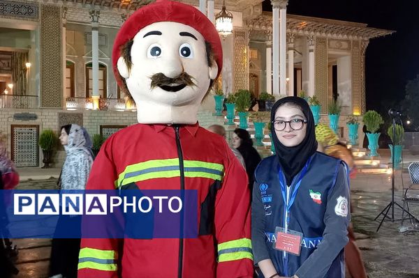 قهرمانانی بی‌ادعا که در نبرد با شعله‌های خانمان سوز جوانه‌های امید را می رویانند