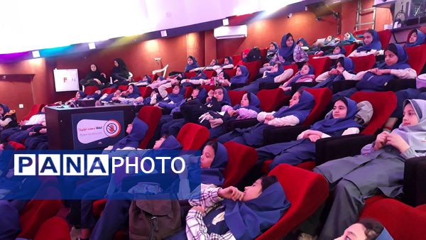 اردوی آموزشی و علمی دبستان آرمینه مصلی نژاد در انگاریوم دانشگاه فردوسی