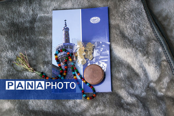 قرائت دعای‌ام داوود در حرم مطهر رضوی 