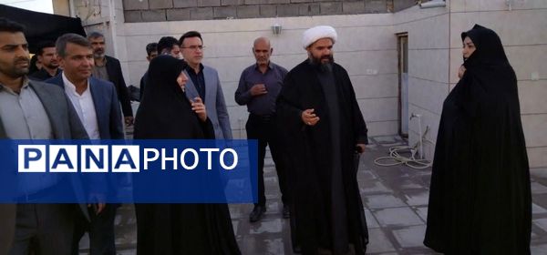 حضور معاون رئیس جمهوری در منازل جان باختگان معدن طبس در بخش انابد