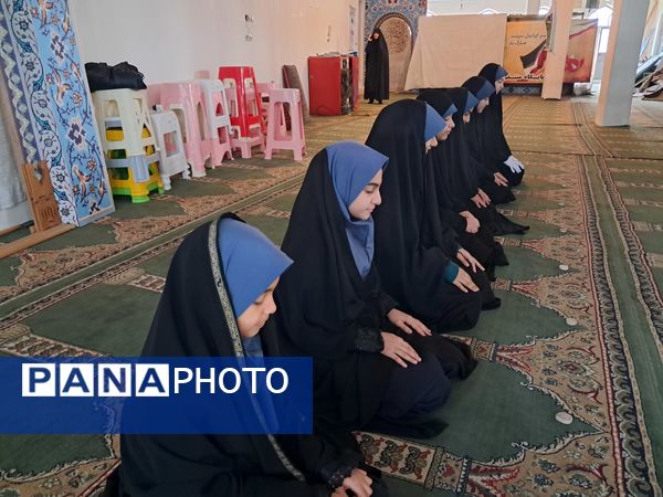 برگزاری آیین سیاسی نماز جمعه در مصلی قائمشهر