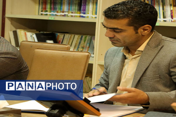 اولین نشست هیات امنای پژوهش سرای خواجه نصیرالدین طوسی و تقدیر از دانش‌آموزان نخبه پژوهشی