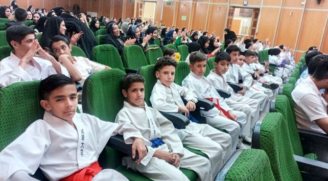 اختتامیه طرح جوانه‌های صالحین(ورزشی) در بروجن