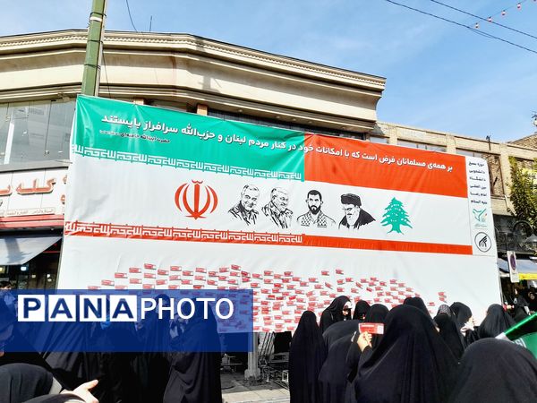 راهپیمایی روز دانش‌آموزان در ناحیه 6 مشهد 