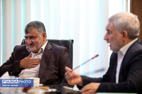 نشست مشترک مرکز پژوهش‌های مجلس شورای اسلامی و معاونان و مدیران امور مجلس وزارتخانه ها