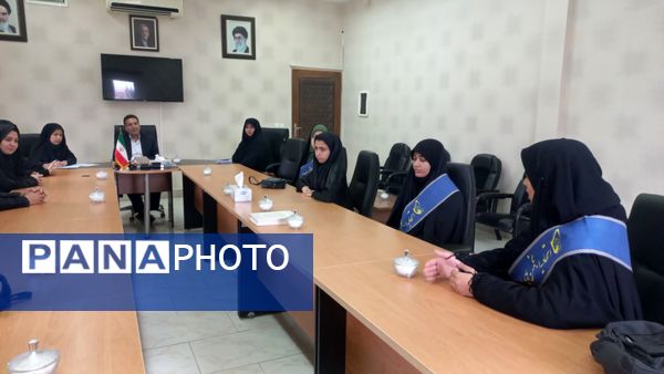 نشست مسئولان انجمن اسلامی مدارس سطح شهر با فرماندار سملقان