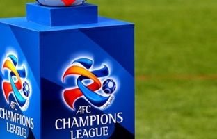 داور لبنانی  بازی استقلال و المحرق بحرین را سوت می‌زند