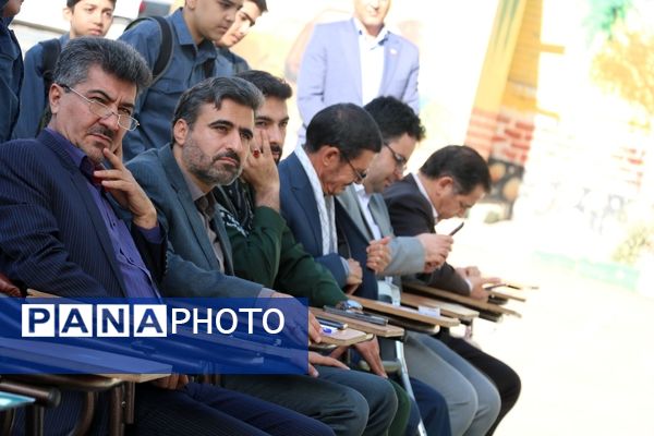 آیین بازگشایی مدارس و نواختن زنگ مهر ایثار و شهادت در ناحیه ۶ مشهد 