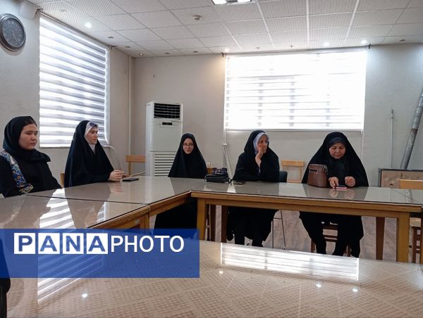 انجمن‌های اسلامی یکی از ثروت‌های جمهوری اسلامی اند