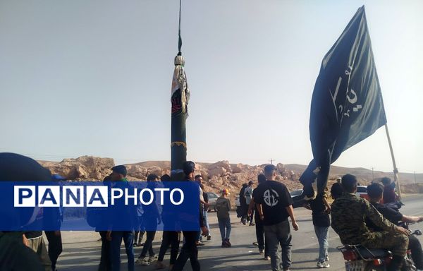 پیاده روی زائران وعاشقان امام علی بن موسی الرضا"ع"از مسیرباغچه تاتپه سلام