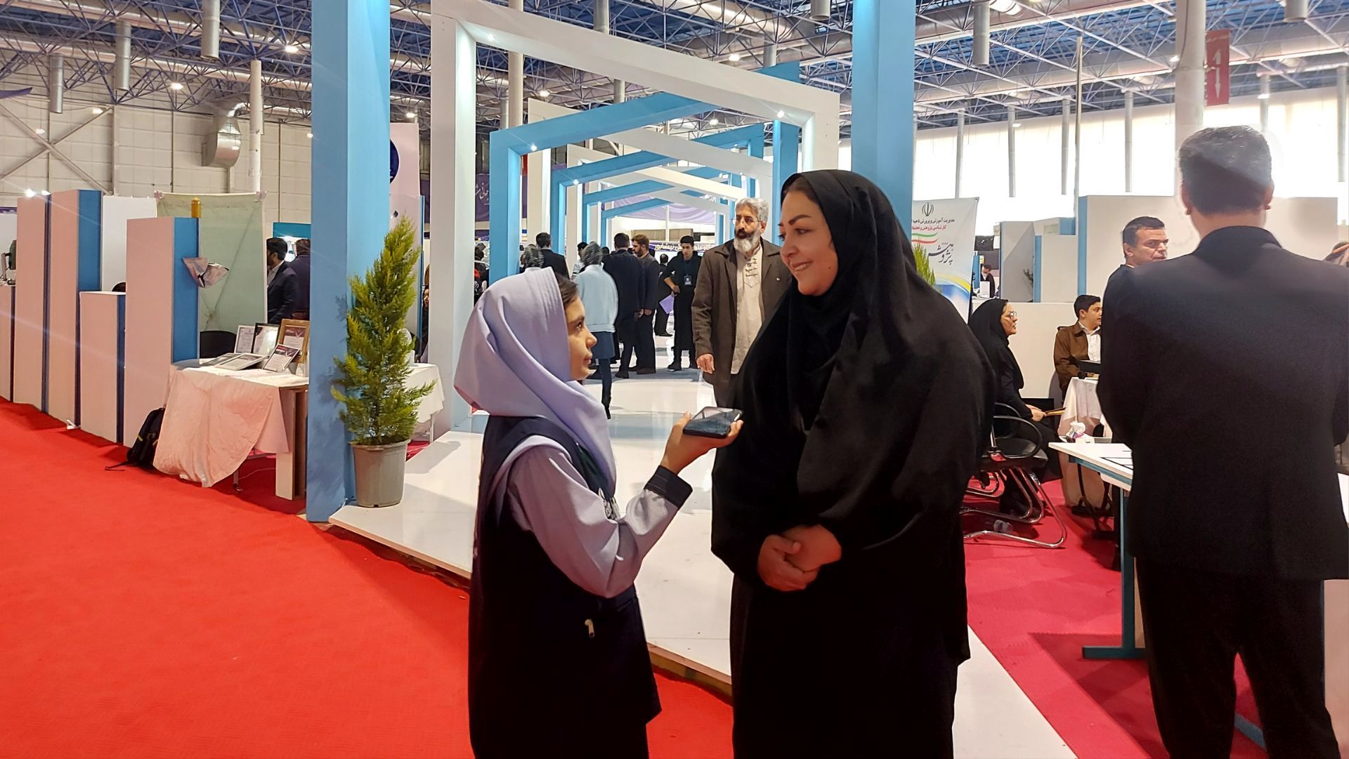 نوآوری، پژوهش و فناوری دانش آموزان گامی موثر و کارآمد برای فردای کشورمان است 