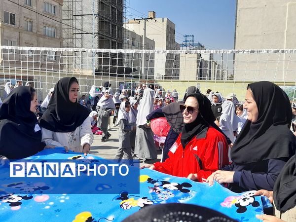 مسابقات خانوادگی در مدرسه پورشهریاری
