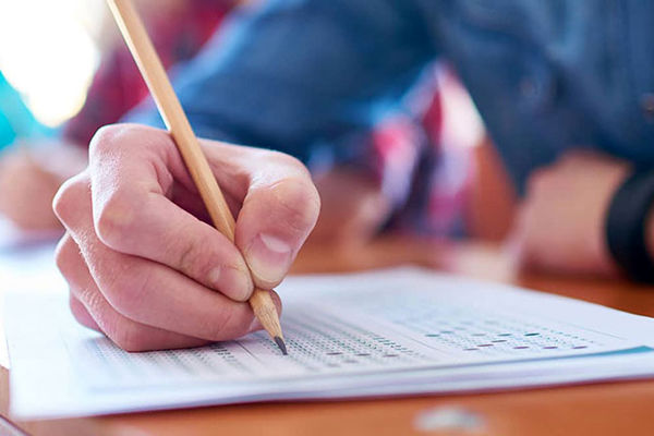 تقلب در امتحانات؛ زنگ خطر یک بحران اخلاقی در مدارس