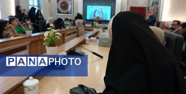تجلیل از برگزیدگان پویش رأی با خانواده در نیشابور