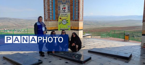 غبارروبی مزار شهدای گمنام در جبل النور شیرکوه شیروان