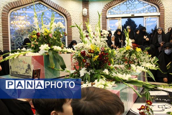 مراسم میزبانی شهدای گمنام دفاع مقدس در البرز