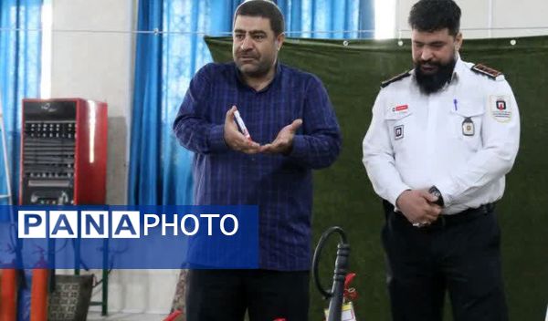 کلاس آموزشی اطفای حریق ویژه اعضای ستاد نماز جمعه محمدشهر کرج 