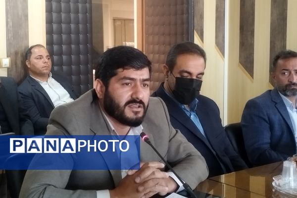 نشست شورای کشاورزی قروه با محوریت مدیریت آب و برق