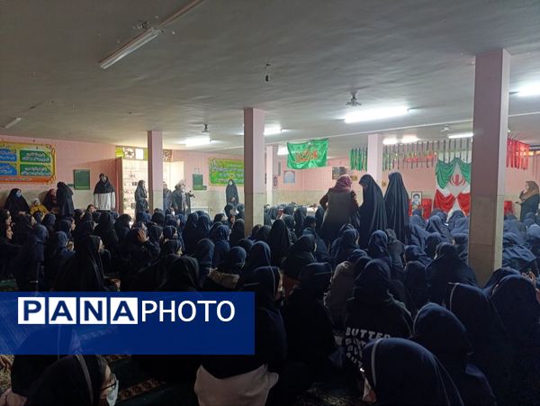 دبیرستان دخترانه شاهد قدسیان میزبان پیکر مطهر شهید گمنام