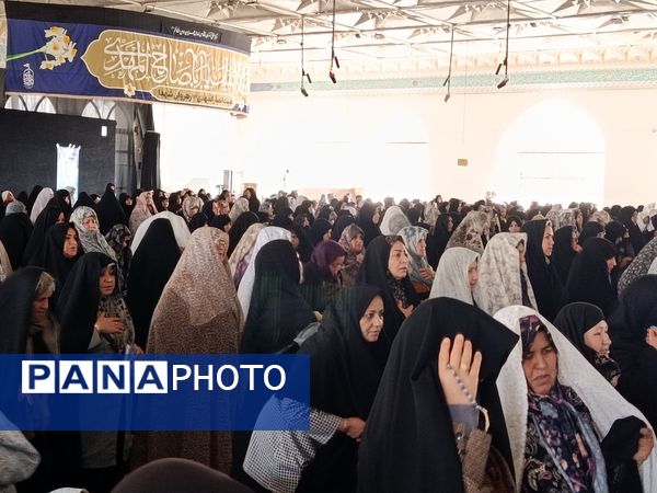 نماز جمعه در شهرستان کاشمر 