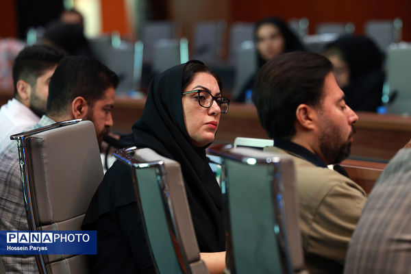 نشست خبری معاون بهداشت با موضوع هفته سلامت‌روان و پویش سلامت دهان و دندان