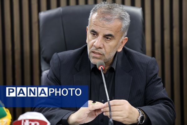 نشست تخصصی قائم مقام سازمان دانش‌آموزی با تشکل‌های پیشتازان در آذربایجان غربی