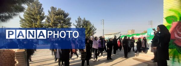 صبحگاه دبیرستان دخترانه دوره اول پروین اعتصامی  روستای انداد