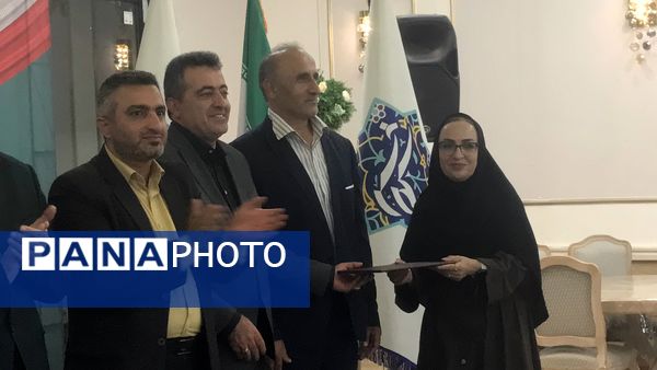 آیین تجلیل از خبرنگاران و اصحاب رسانه در محمودآباد