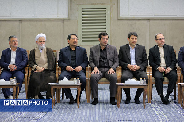 دیدار رئیس‌جمهور و اعضای هیأت دولت چهاردهم با رهبر معظم انقلاب