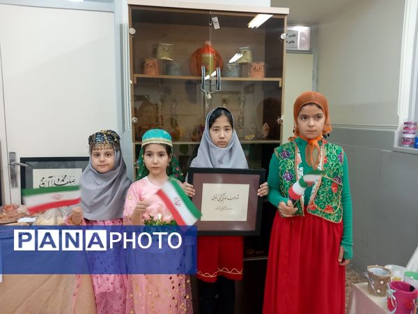 برپایی نمایشگاه هفته پژوهش در مدارس رباط‌کریم