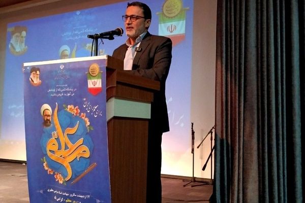 معلمان دلسوز، اثرگذارتر از هر ساختار رسمی در تربیت نسل آینده هستند