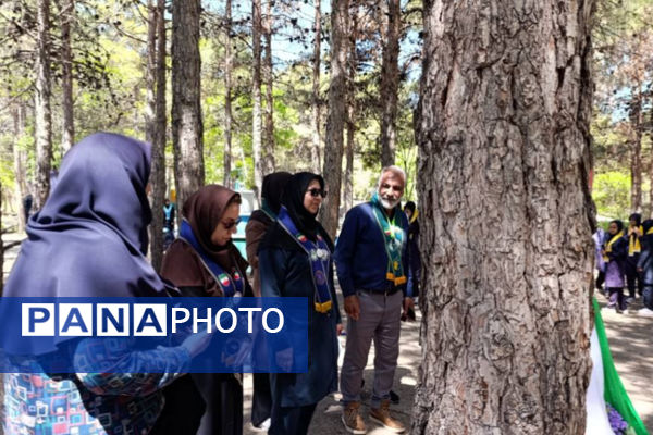 اردوی پایانی پیشتازان دختر مقطع متوسطه ناحیه 4 شیراز 
