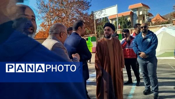 برگزاری مانور زلزله در مدرسه دانش سی سخت 