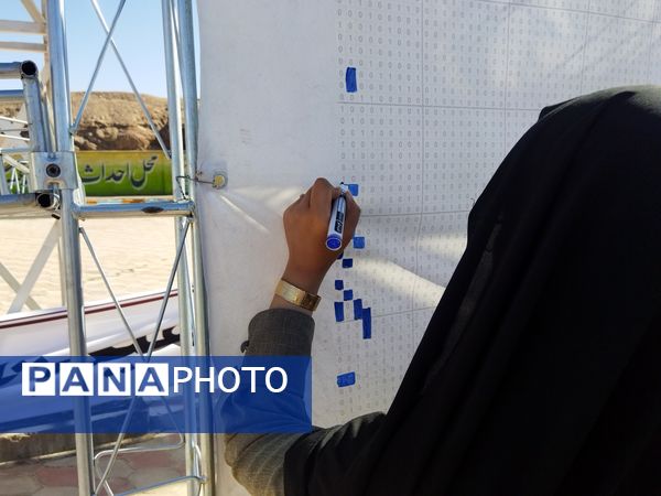 غرفه سازمان دانش آموزی محل همدلی و هم زبانی دانش آموزان