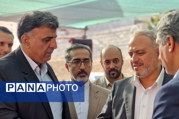 آیین خشت گذاری و افتتاح مدارس در منطقه پردیس با حضور استاندار تهران و مدیر کل شهرستانهای استان تهران 
