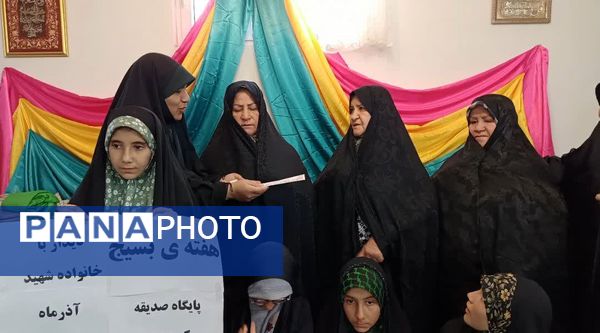 دیدار دانش‌آموزان بسیجی جوکار با خانواده شهید قاسم محمدی