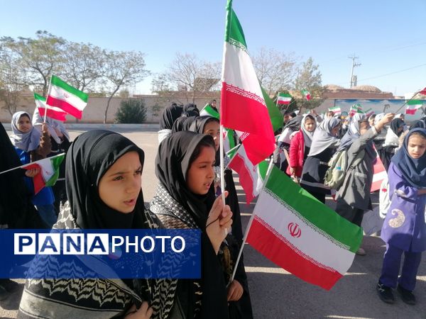 گرامیداشت ۱۳ آبان ماه ویژه دانش آموزان مدرسه تکتم خلیل آباد