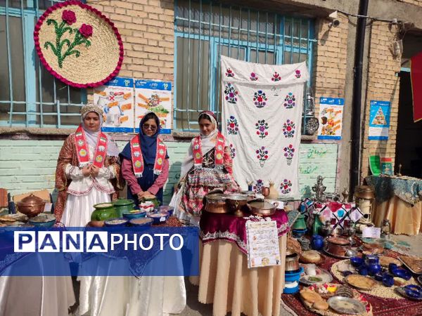 جشنواره غذا در مدرسه مدرس شهرستان چناران
