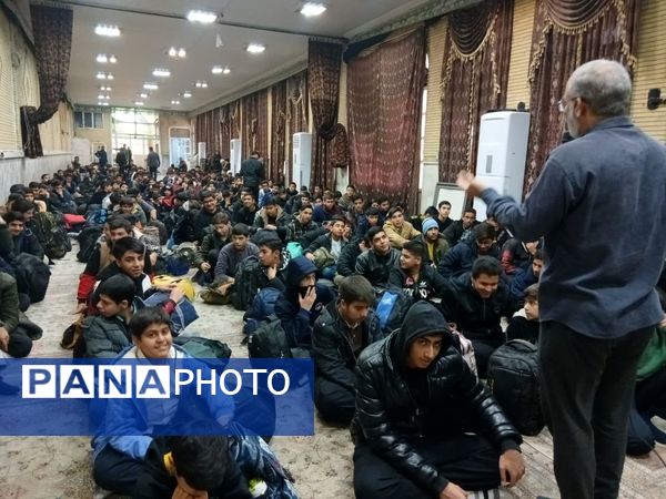 اعزام پنجمین کاروان راهیان نور پسران دانش‌آموز استان قم